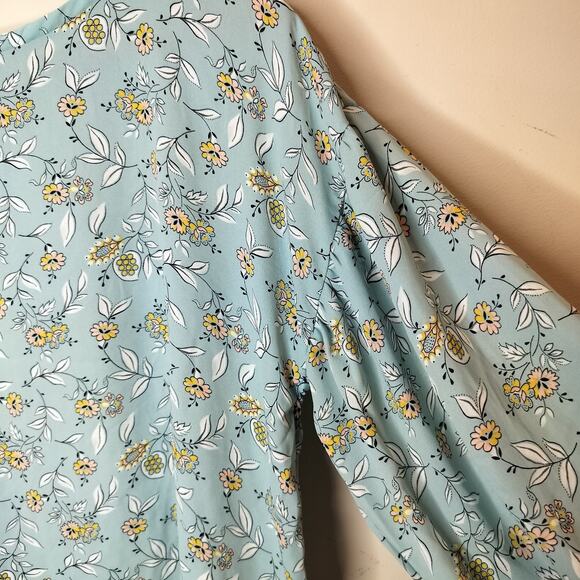 Ann Taylor LOFT Floral Top Balloon Sleeve - Picture 6 of 10